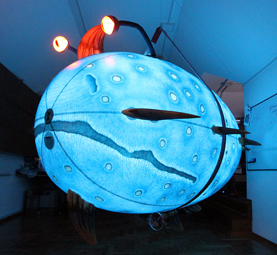 Alien-Blimp-2