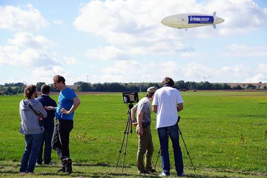 12-m-rc-blimp-in-flight