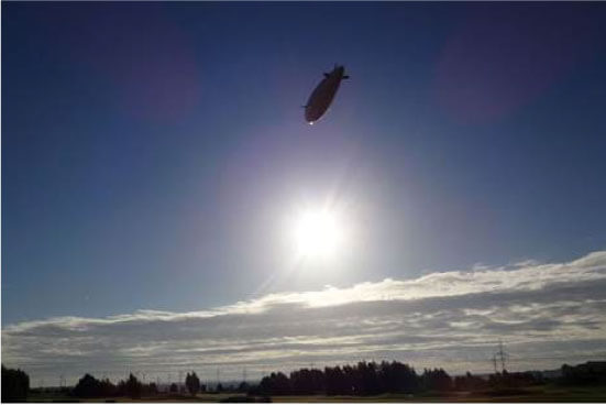 12-m-rc-blimp-in-sunset