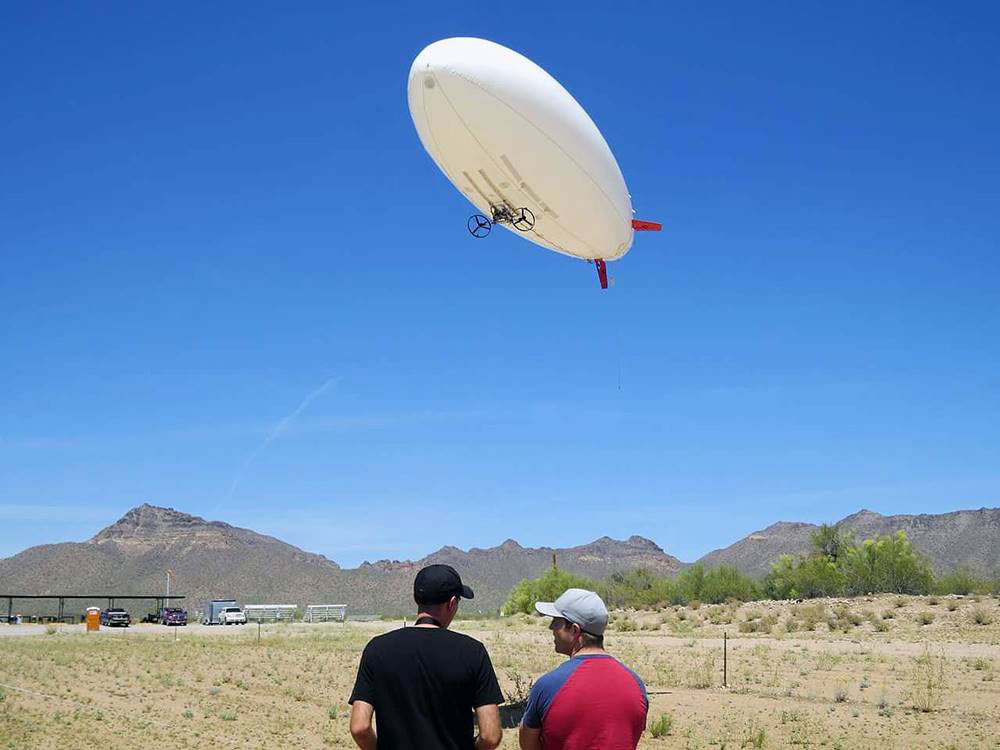 7-m-RC-Blimp-in-flight